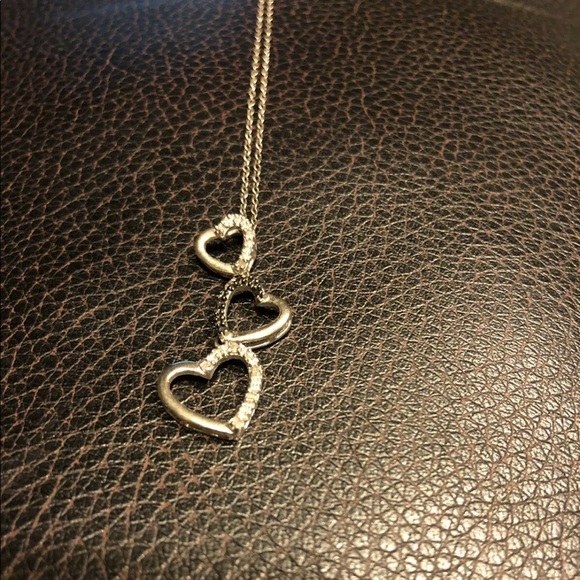 Black and white diamond heart necklace - Picture 7 of 7